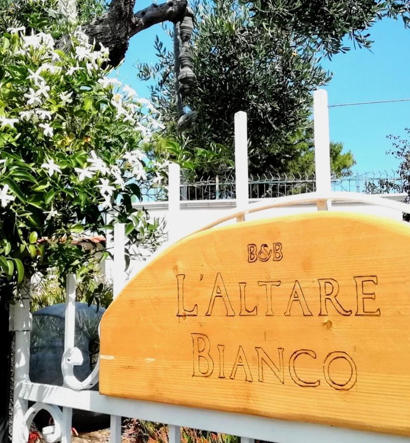 B&B L'Altare Bianco Vieste Exteriör bild