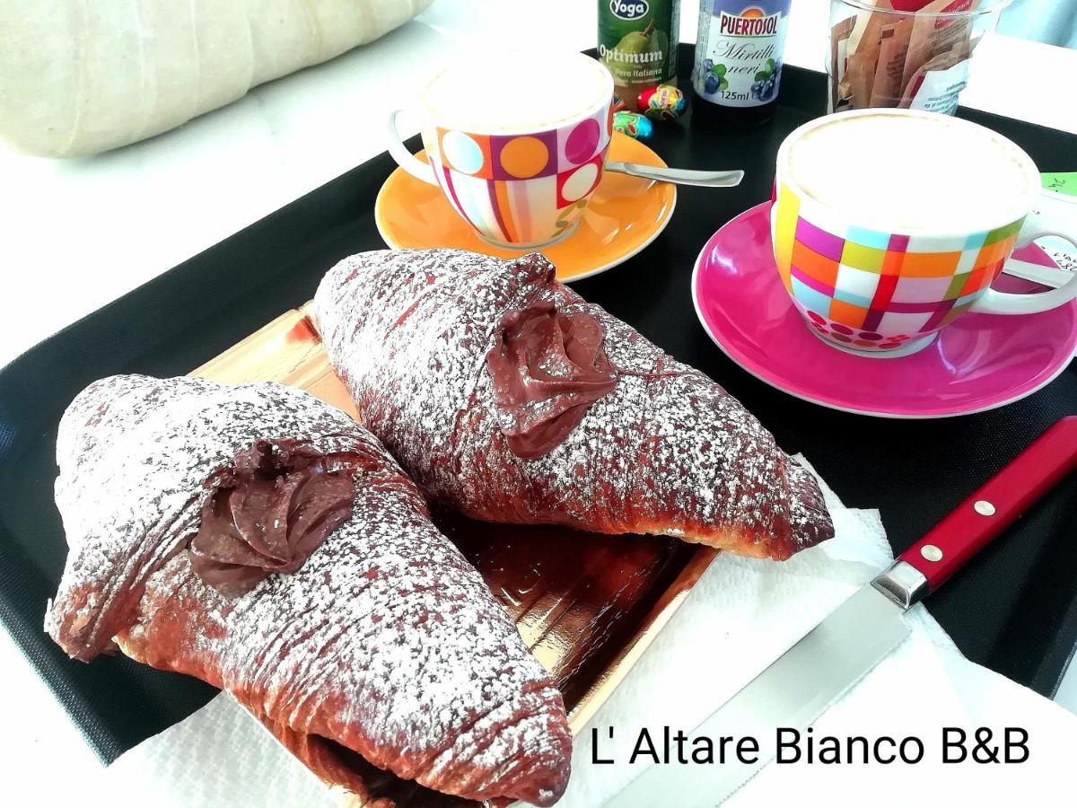 B&B L'Altare Bianco Vieste Exteriör bild